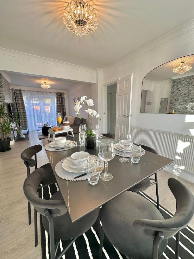 Luxurious Family Home In West Midlands Northfield Dış mekan fotoğraf